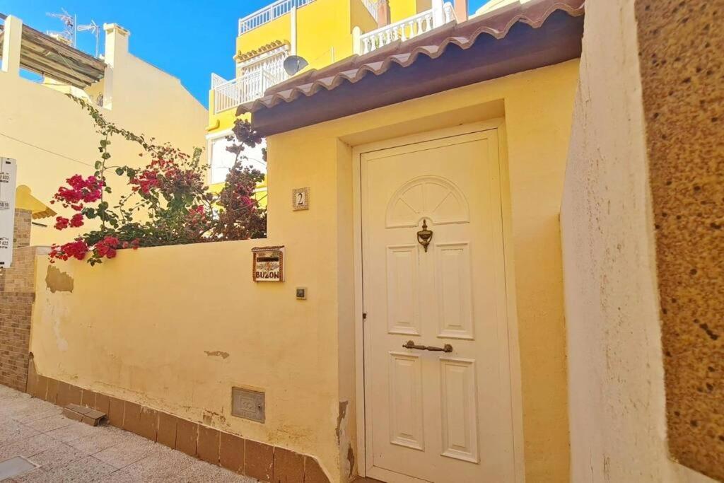 Apartamento Mar Azul Adosado, Patio Y Solarium Torrevieja Exterior foto
