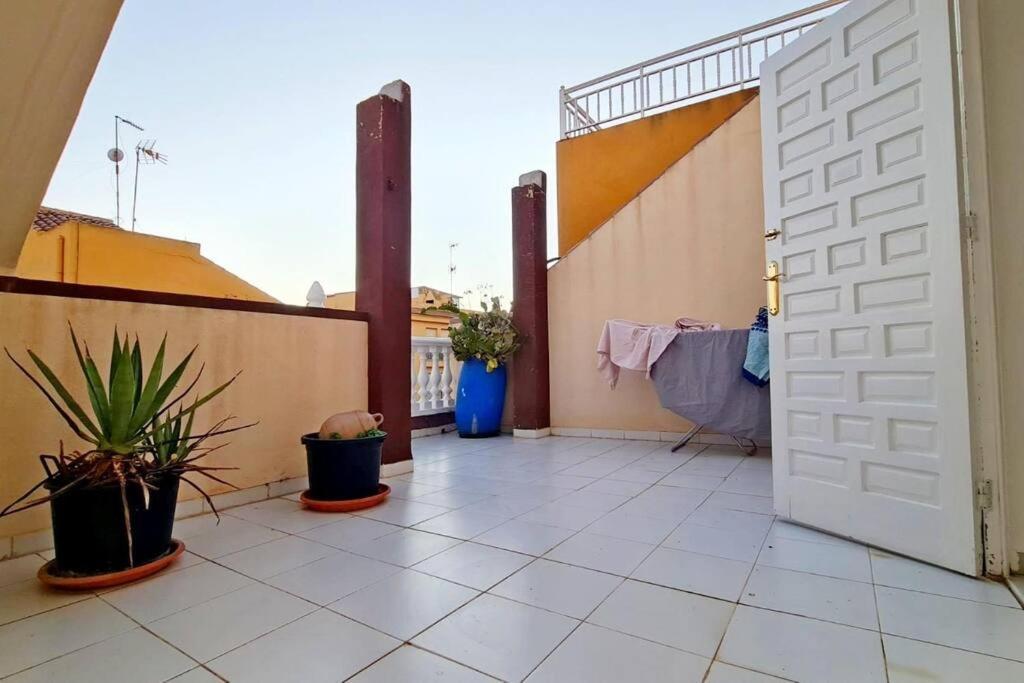 Apartamento Mar Azul Adosado, Patio Y Solarium Torrevieja Exterior foto